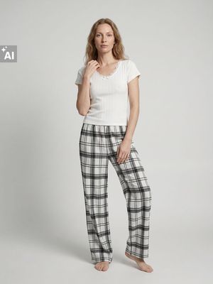Piżama z haftem Sinsay ze sklepu: Sinsay w kategorii: Piżamy damskie - zdjęcie CC22A15-4CA-6968_136JK