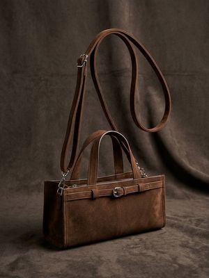 Listonoszka elegancka Sinsay ze sklepu: Sinsay w kategorii: Listonoszki - zdjęcie CC22A15-4CA-6968_150GK