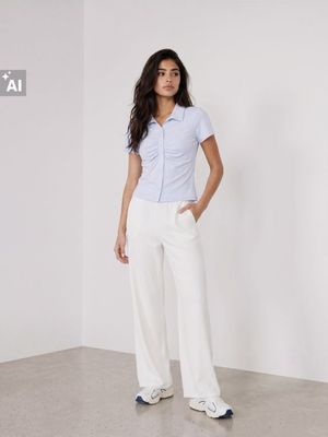 Bluzka damska casualowa Sinsay ze sklepu: Sinsay w kategorii: Bluzki damskie - zdjęcie CC22A15-4CA-6968_181LJ