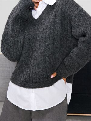 Sweter damski casualowy Sinsay ze sklepu: Sinsay w kategorii: Swetry damskie - zdjęcie CC22A15-4CA-6968_191FK