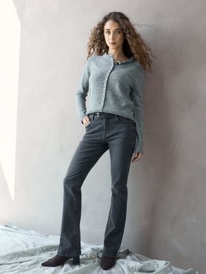 Jeansy damskie na wiosnę Sinsay ze sklepu: Sinsay w kategorii: Jeansy damskie - zdjęcie CC22A15-4CA-6968_262JS