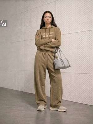 Bluza damska z napisem Sinsay ze sklepu: Sinsay w kategorii: Bluzy damskie
