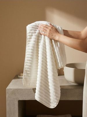 Sinsay - Szalik/chusta ze sklepu: Sinsay w kategorii: Szaliki i chusty damskie - zdjęcie CC22A15-4CA-6968_282KL