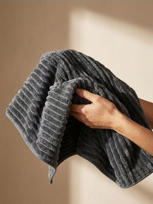 Sinsay - Szalik/chusta ze sklepu: Sinsay w kategorii: Szaliki i chusty damskie - zdjęcie CC22A15-4CA-6968_282KL