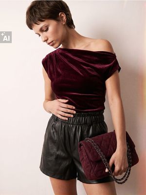 Bluzka damska Sinsay ze sklepu: Sinsay w kategorii: Bluzki damskie - zdjęcie CC22A15-4CA-6968_292MF