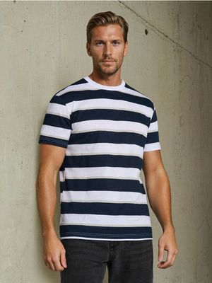 T-shirt męski Sinsay ze sklepu: Sinsay w kategorii: T-shirty męskie - zdjęcie CC22A15-4CA-6968_294HL