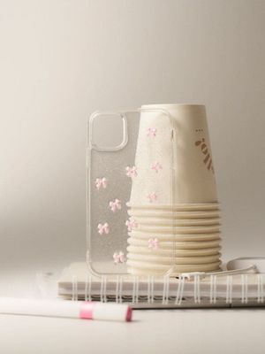 Etui Sinsay ze sklepu: Sinsay w kategorii: Etui - zdjęcie CC22A15-4CA-6968_300HJ