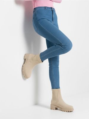 Sinsay - Jeansy damskie ze sklepu: Sinsay w kategorii: Jeansy damskie - zdjęcie CC22A15-4CA-6968_3152B