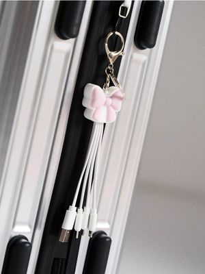 Etui Sinsay ze sklepu: Sinsay w kategorii: Etui - zdjęcie CC22A15-4CA-6968_344HJ