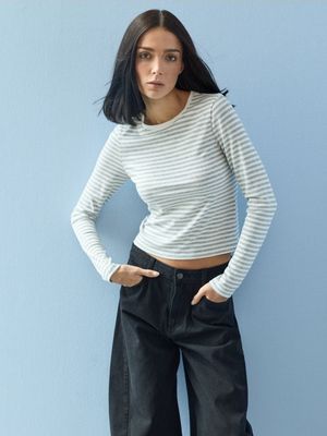 Bluzka damska Sinsay ze sklepu: Sinsay w kategorii: Bluzki damskie - zdjęcie CC22A15-4CA-6968_350DO