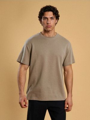 T-shirt męski casual na wiosnę Sinsay ze sklepu: Sinsay w kategorii: T-shirty męskie - zdjęcie CC22A15-4CA-6968_384HL