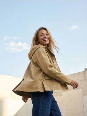 Parka damska na wiosnę Sinsay ze sklepu: Sinsay w kategorii: Parki damskie - zdjęcie CC22A15-4CA-6968_386HC