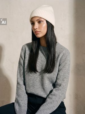 Czapka zimowa damska Sinsay ze sklepu: Sinsay w kategorii: Czapki zimowe damskie - zdjęcie CC22A15-4CA-6968_400IU