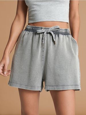 Szorty casual Sinsay ze sklepu: Sinsay w kategorii: Szorty - zdjęcie CC22A15-4CA-6968_4218Z