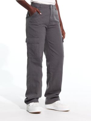 Jeansy damskie jesienne Sinsay ze sklepu: Sinsay w kategorii: Jeansy damskie - zdjęcie CC22A15-4CA-6968_472BB
