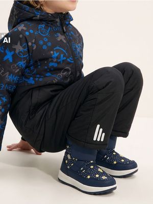 Buty zimowe dziecięce na zimę Sinsay ze sklepu: Sinsay w kategorii: Buty zimowe dziecięce - zdjęcie CC22A15-4CA-6968_548KZ