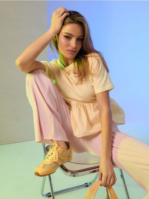 Bluzka damska na wiosnę casual Sinsay ze sklepu: Sinsay w kategorii: Bluzki damskie - zdjęcie CC22A15-4CA-6968_573DO