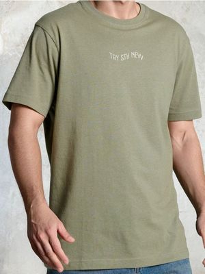 T-shirt męski w stylu młodzieżowym Sinsay ze sklepu: Sinsay w kategorii: T-shirty męskie - zdjęcie CC22A15-4CA-6968_593EY
