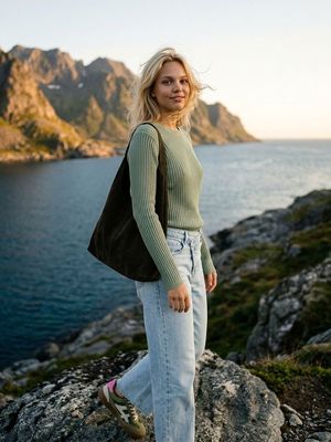 Sweter damski Sinsay ze sklepu: Sinsay w kategorii: Swetry damskie - zdjęcie CC22A15-4CA-6968_651IJ
