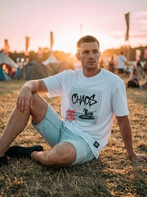T-shirt męski w stylu młodzieżowym Sinsay ze sklepu: Sinsay w kategorii: T-shirty męskie - zdjęcie CC22A15-4CA-6968_675JD