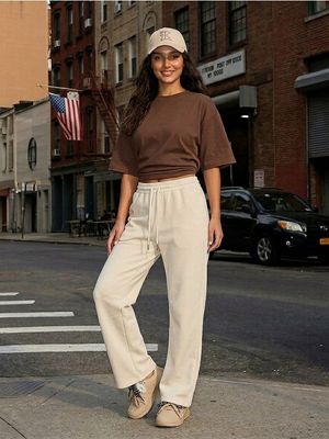 Spodnie damskie casual Sinsay ze sklepu: Sinsay w kategorii: Spodnie damskie - zdjęcie CC22A15-4CA-6968_803HA