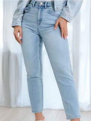 Jeansy damskie w miejskim stylu Sinsay ze sklepu: Sinsay w kategorii: Jeansy damskie - zdjęcie CC22A15-4CA-6968_827DB