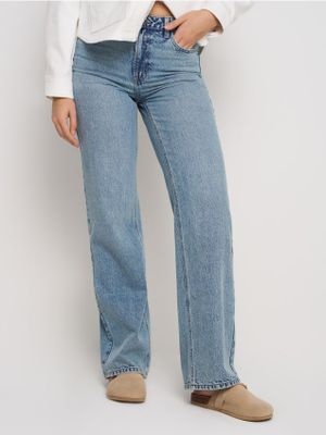 Jeansy damskie w miejskim stylu Sinsay ze sklepu: Sinsay w kategorii: Jeansy damskie - zdjęcie CC22A15-4CA-6968_865EV