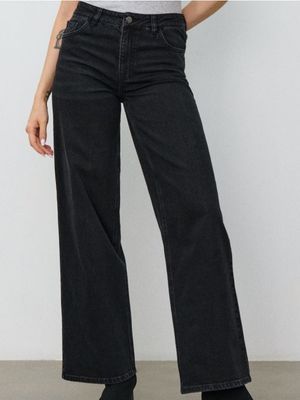 Jeansy damskie w miejskim stylu Sinsay ze sklepu: Sinsay w kategorii: Jeansy damskie - zdjęcie CC22A15-4CA-6968_867EV