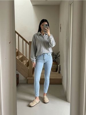 Jeansy damskie Sinsay ze sklepu: Sinsay w kategorii: Jeansy damskie - zdjęcie CC22A15-4CA-6968_872FI