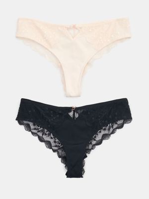 Majtki damskie eleganckie Sinsay ze sklepu: Sinsay w kategorii: Majtki damskie - zdjęcie CC22A15-4CA-6968_874DA