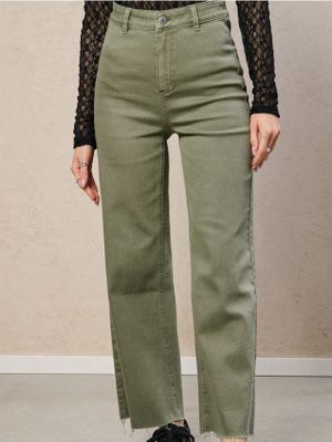 Jeansy damskie Sinsay ze sklepu: Sinsay w kategorii: Jeansy damskie - zdjęcie CC22A15-4CA-6968_874EV