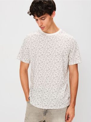 T-shirt męski casual Sinsay ze sklepu: Sinsay w kategorii: T-shirty męskie - zdjęcie CC22A15-4CA-6968_897GP