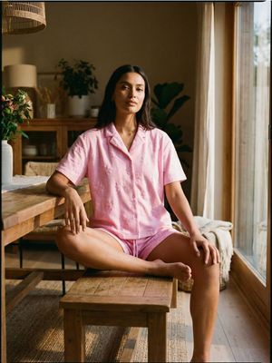 Piżama w kwiaty elegancka Sinsay ze sklepu: Sinsay w kategorii: Piżamy damskie - zdjęcie CC22A15-4CA-6968_915IO