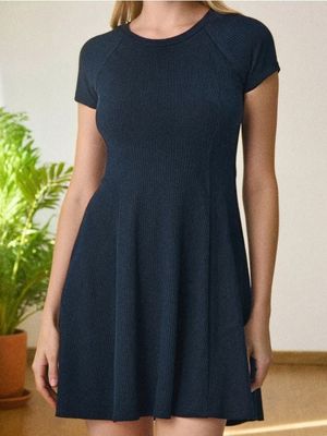 Sukienka casual Sinsay ze sklepu: Sinsay w kategorii: Sukienki - zdjęcie CC22A15-4CA-6968_917EY