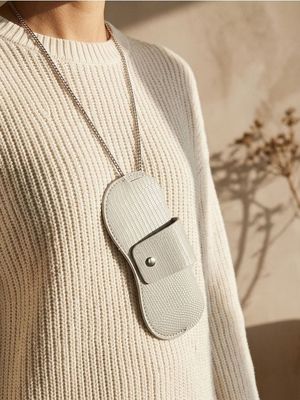 Etui Sinsay ze sklepu: Sinsay w kategorii: Etui - zdjęcie CC22A15-4CA-6968_925JG