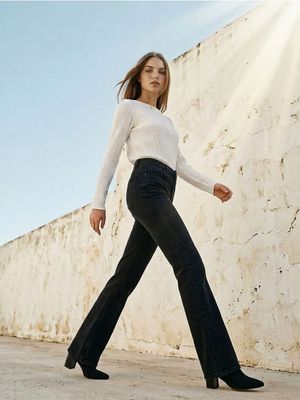 Jeansy damskie casual Sinsay ze sklepu: Sinsay w kategorii: Jeansy damskie - zdjęcie CC22A15-4CA-6968_949GY