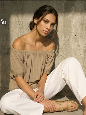 Bluzka damska casual Sinsay ze sklepu: Sinsay w kategorii: Bluzki damskie - zdjęcie CC22A15-4CA-6968_960GX