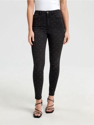 Sinsay - Jeansy damskie w miejskim stylu ze sklepu: Sinsay w kategorii: Jeansy damskie - zdjęcie CC22A15-4CA-6968_ZJ784