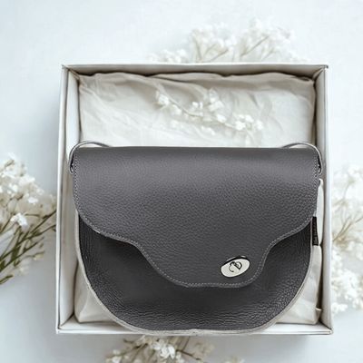 Listonoszka elegancka ze sklepu: Słoń Torbalski w kategorii: Listonoszki - zdjęcie D5E38AE-345-3032_46106