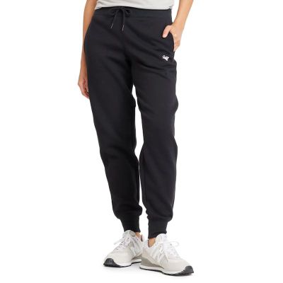 Spodnie damskie sportowe New Balance ze sklepu: streetstyle24.pl w kategorii: Spodnie damskie - zdjęcie E12E2BE-C1C-9438_3239165