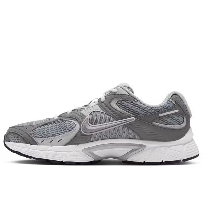 Buty sportowe męskie sznurowane Nike ze sklepu: streetstyle24.pl w kategorii: Buty sportowe męskie