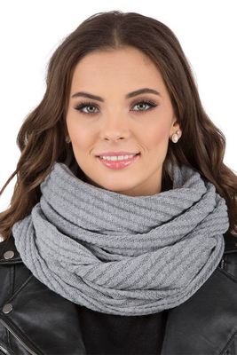 Szalik/chusta Vivisence ze sklepu: kontri.pl w kategorii: Szaliki i chusty damskie - zdjęcie E1A5966-47C-7221_14369