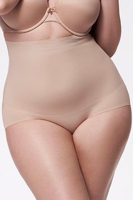 Bielizna wyszczuplająca casual bez wzorów Julimex ze sklepu: kontri.pl w kategorii: Bielizna wyszczuplająca - zdjęcie E1A5966-47C-7221_2934