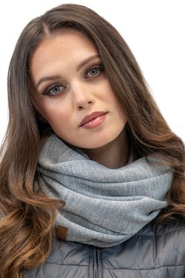 Szalik/chusta Vivisence ze sklepu: kontri.pl w kategorii: Szaliki i chusty damskie - zdjęcie E1A5966-47C-7221_33535