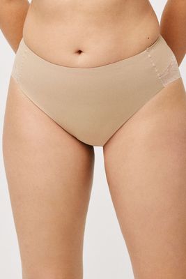 Ysabel Mora - Majtki damskie klasyczne ze sklepu: kontri.pl w kategorii: Majtki damskie - zdjęcie E1A5966-47C-7221_37543