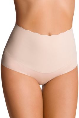 Bielizna wyszczuplająca casual Emili ze sklepu: kontri.pl w kategorii: Bielizna wyszczuplająca - zdjęcie E1A5966-47C-7221_41999