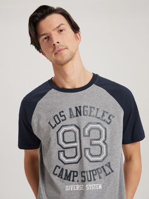 T-shirt męski na wiosnę ze sklepu: Edoti w kategorii: T-shirty męskie - zdjęcie F4E56DB-49F-8620_S1815