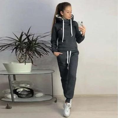 Intimica - Dres damski ze sklepu: Intimica.pl w kategorii: Dresy damskie - zdjęcie WP-ADS-RTKIFPPPR_8807347159369