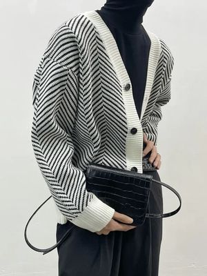 Sweter damski Intimica ze sklepu: Intimica.pl w kategorii: Swetry damskie - zdjęcie WP-ADS-RTKIFPPPR_9292249137481