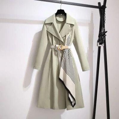 Płaszcz damski casual Intimica ze sklepu: Intimica.pl w kategorii: Płaszcze damskie - zdjęcie WP-ADS-RTKIFPPPR_9384385904969